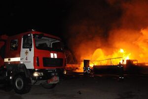 Вибух цистерни призвів до пожежі