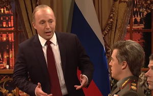 Беннетт вновь исполнил роль Путина