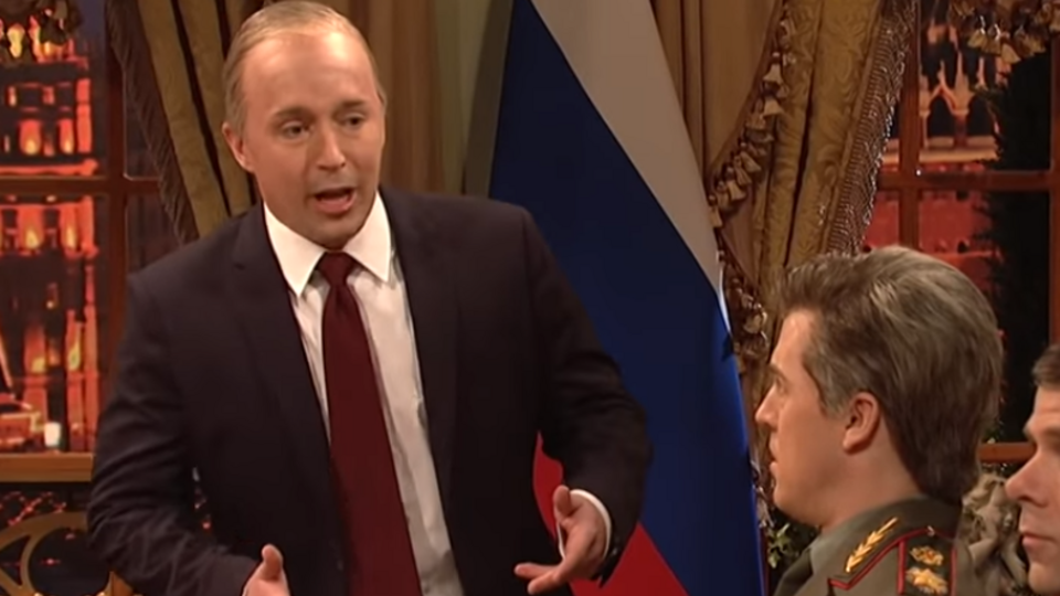 Беннетт вновь исполнил роль Путина