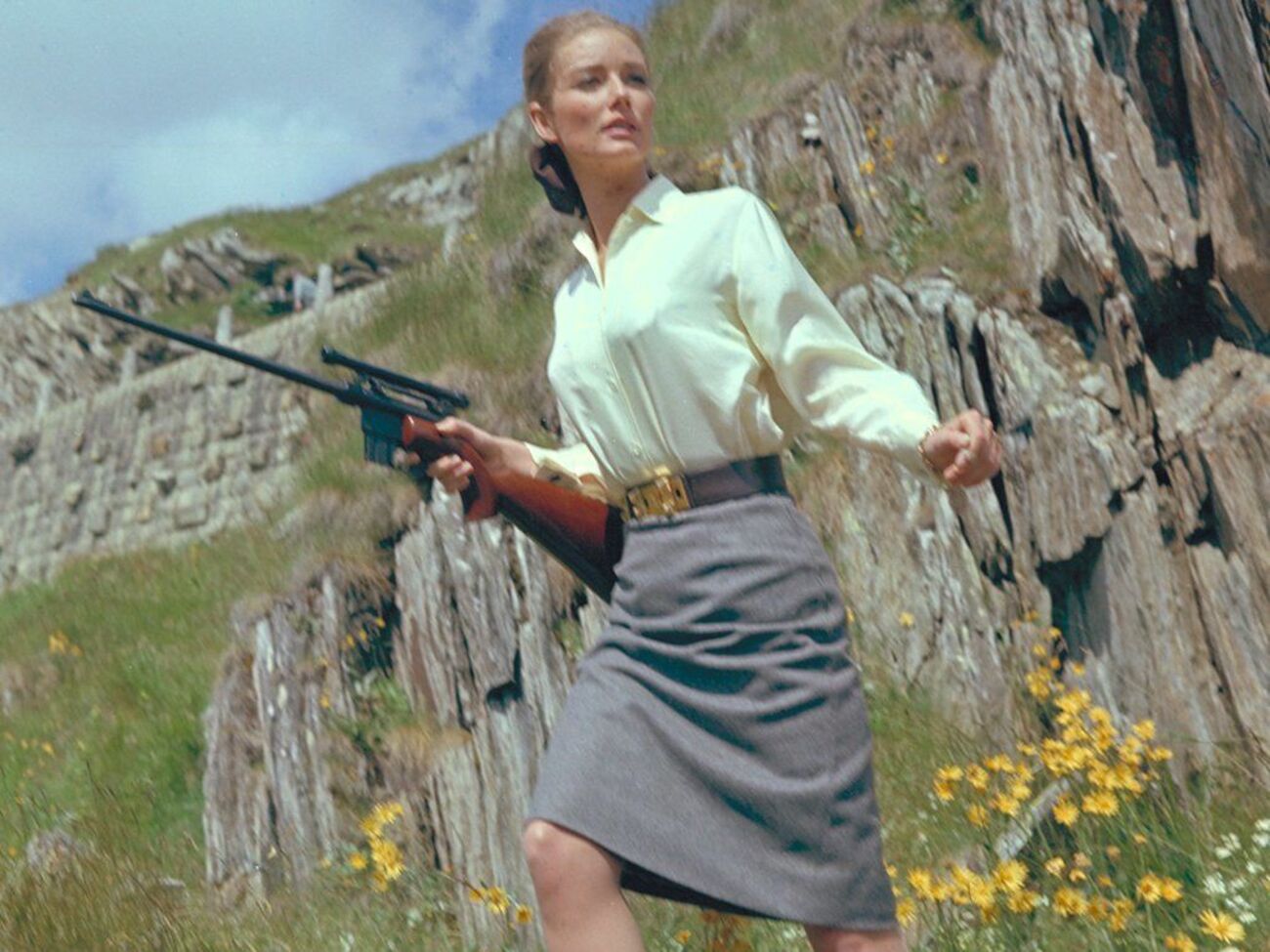 Мале играла в "Голдфингере"