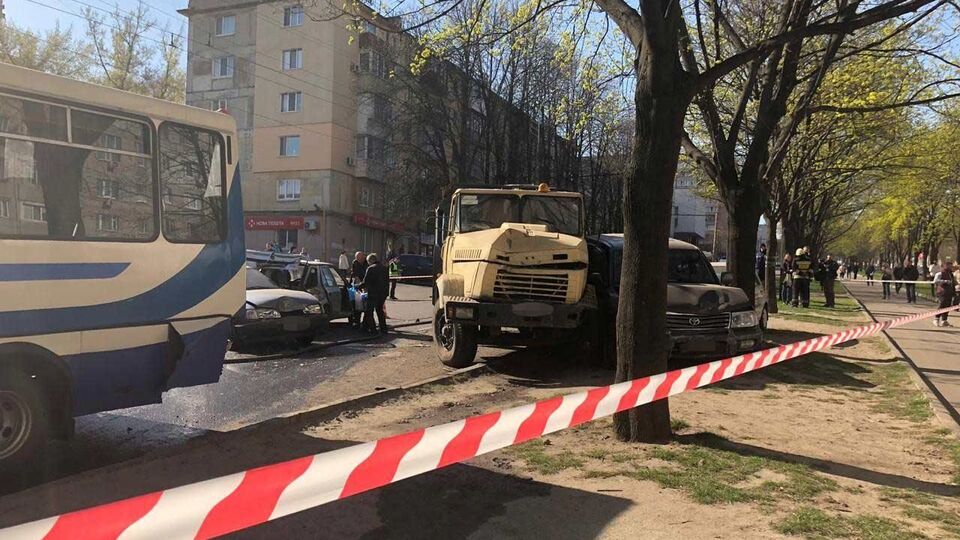 Після ДТП з попереднім діагнозом "струс головного мозку" в лікарню доправлено жінку