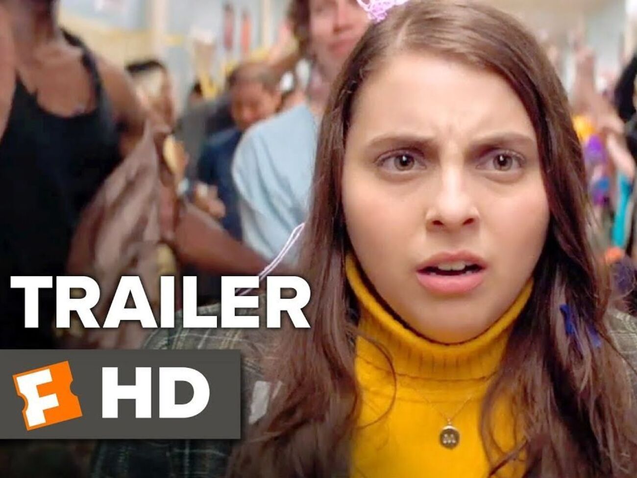 Ученицы-заучки попробуют организовать вечеринку