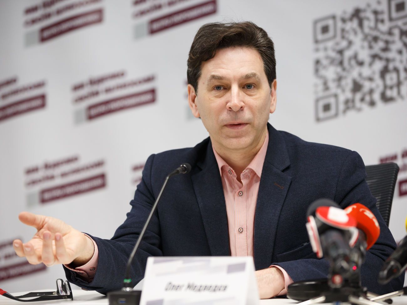 Медведев сказал, что если оба кандидата сегодня сдадут анализы, то в понедельник тема будет закрыта