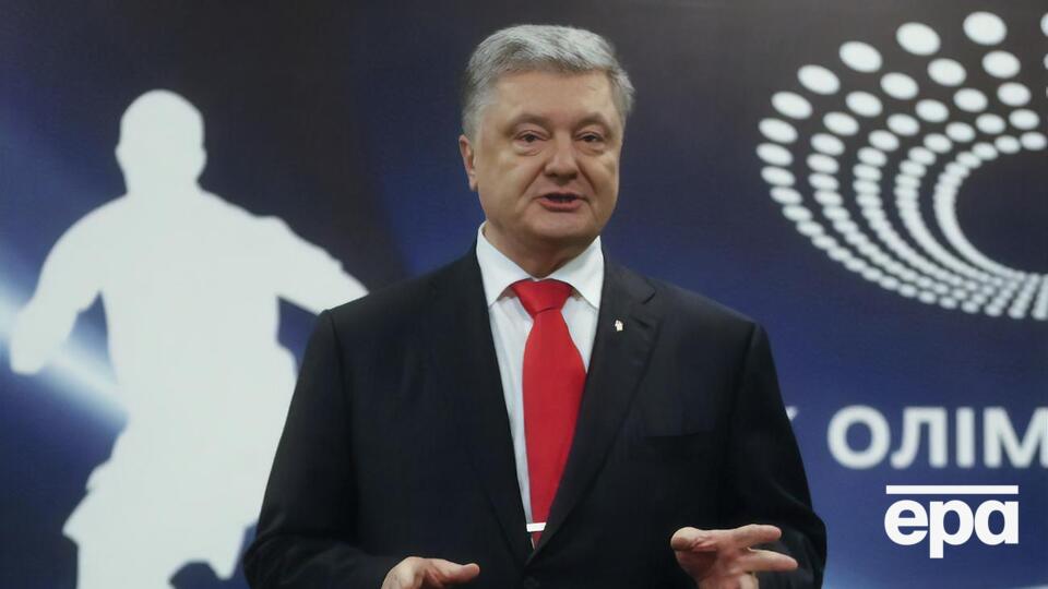 Порошенко прибыл на НСК "Олимпийский", чтобы сдать анализы представителям VADA