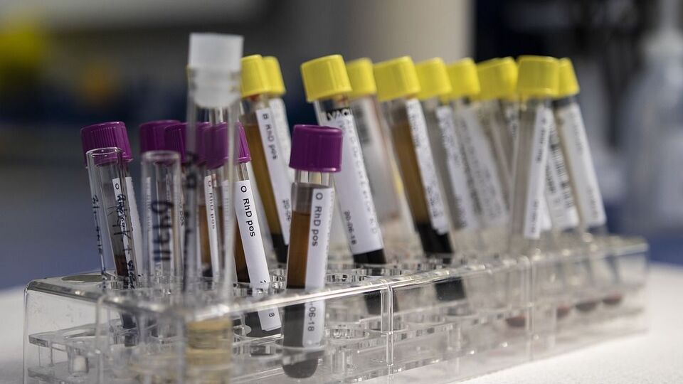 Порошенко вже здав повторний аналіз, Зеленський – ні