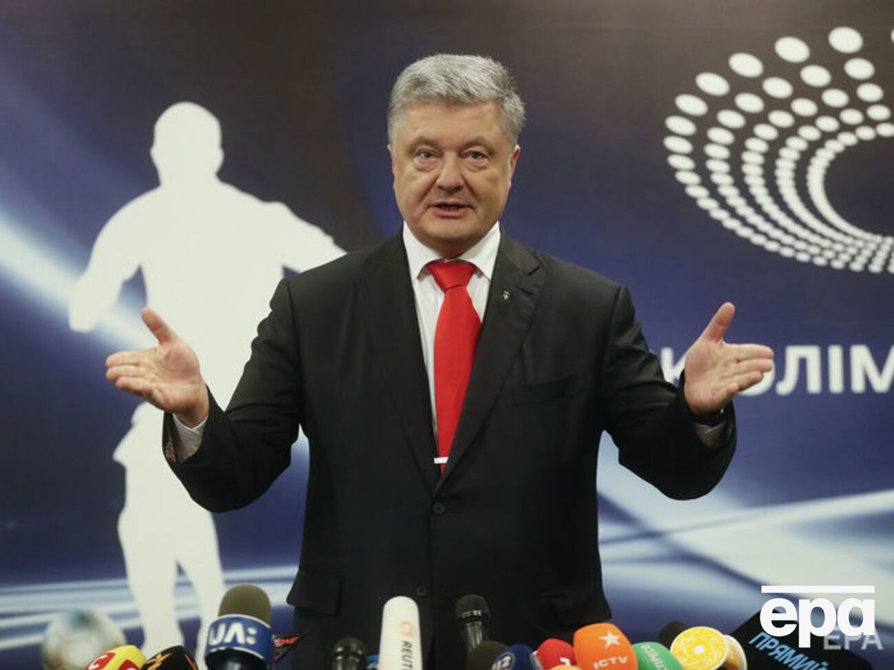 Порошенко: Наші військові мають право відкривати вогонь у відповідь