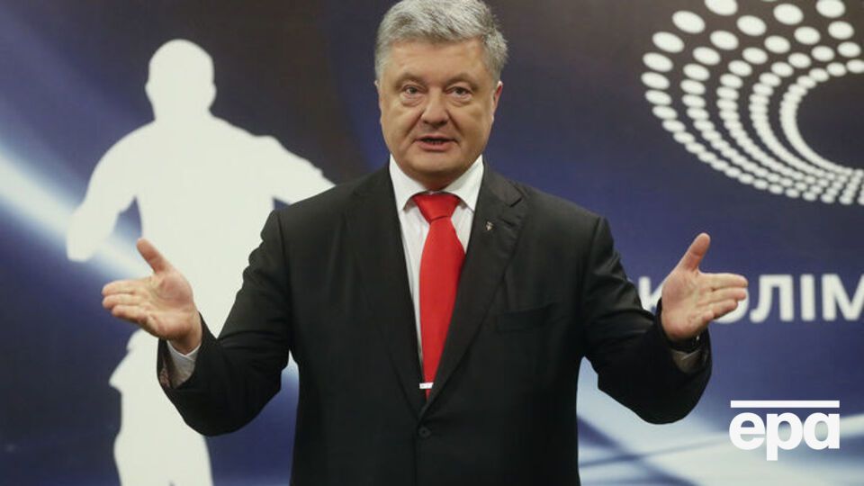 Порошенко: Наші військові мають право відкривати вогонь у відповідь