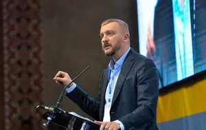 Петренко рассказал о сумме взысканных алиментов