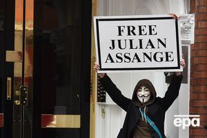 Ассанж із 2012 року живе на території посольства Еквадору в Лондоні