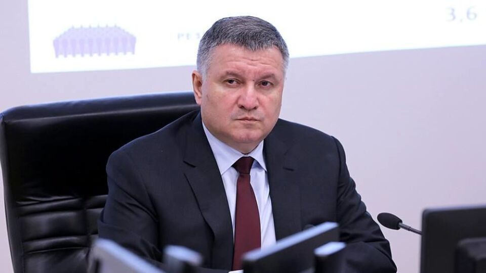 Аваков: Там, где наблюдатели зафиксировали аномальную явку, аномальное голосование за одного из кандидатов, мы направляем спецгруппы Национальной полиции