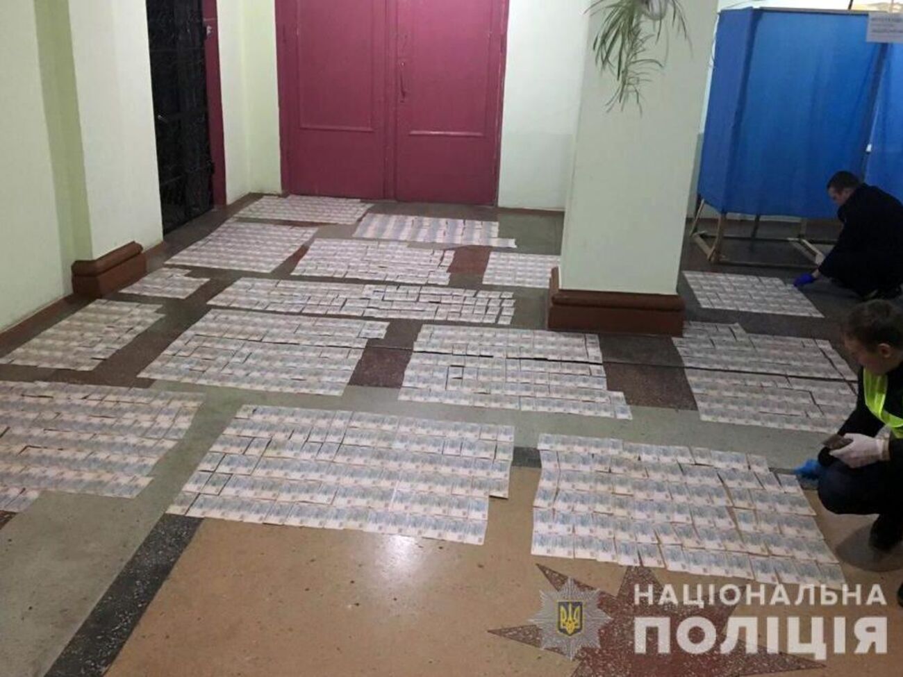 Поліція повідомила про факти ймовірного підкупу виборців