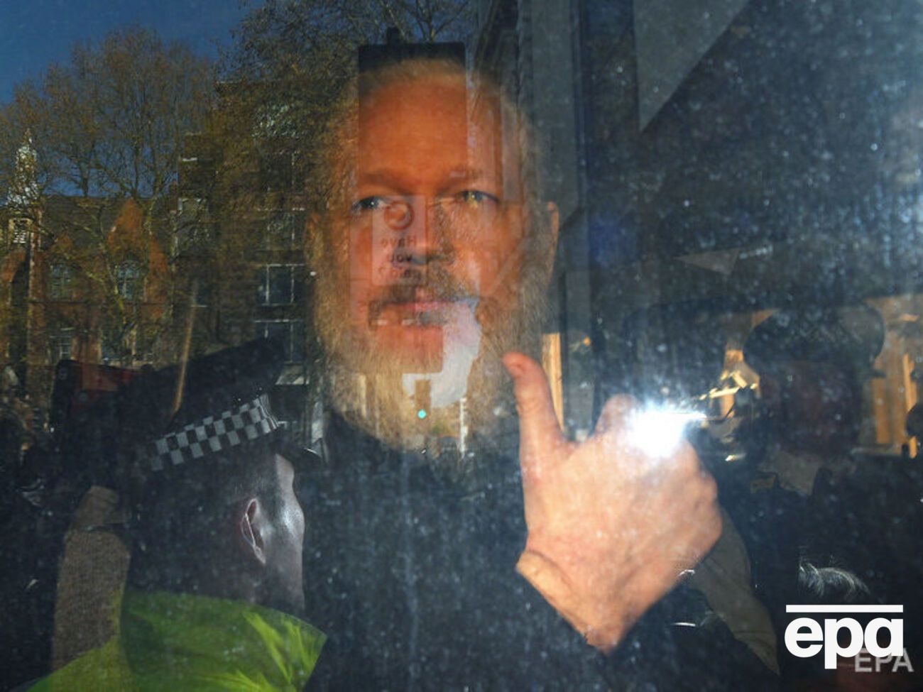 Ассанжа задержали сегодня