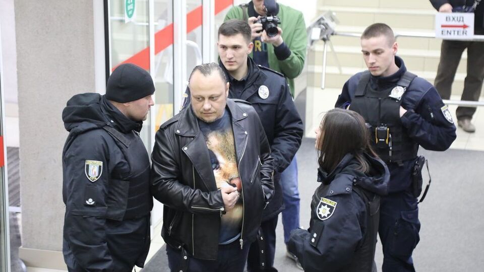 Поліцейські шукали бомбу в "Українських новинах"