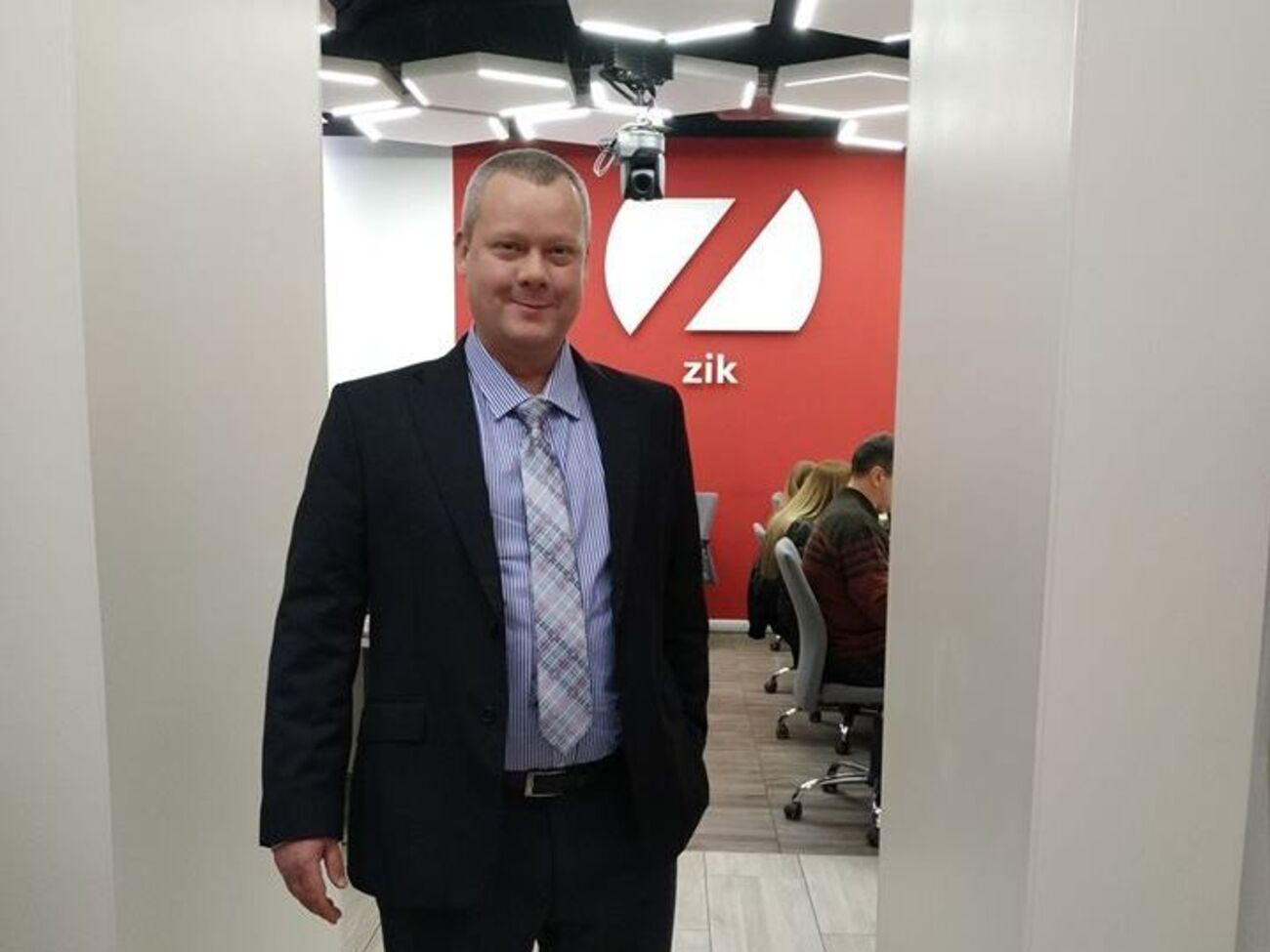 Кирилл Сазонов: Прямо на пресс-конференции начала рушиться доказательная база, собранная подчиненными Кулика против людей, которые по стечению обстоятельств являются личными врагами олигарха