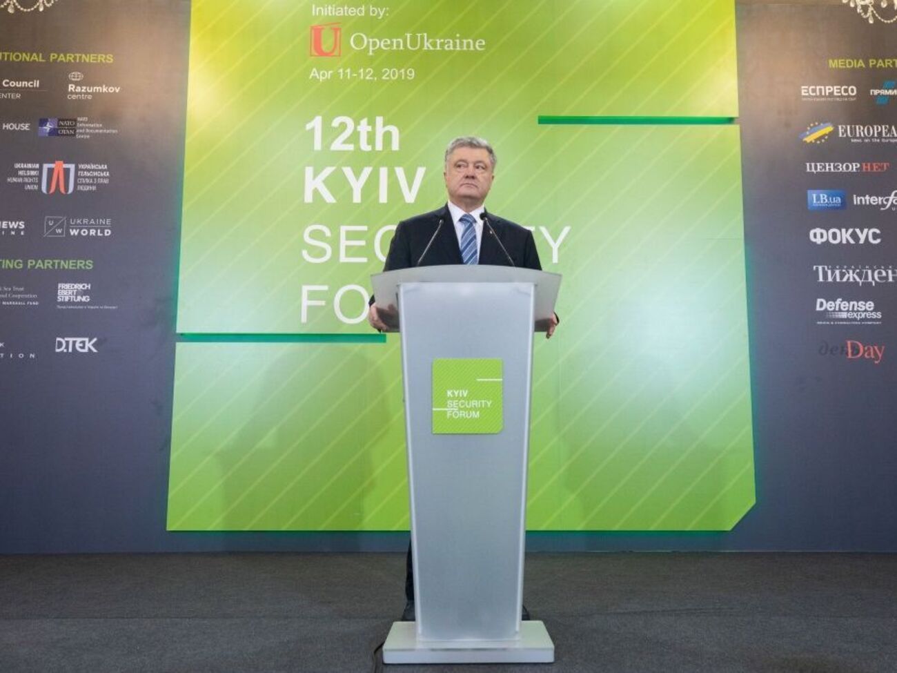 Порошенко: Тільки вступивши в НАТО, можна гарантувати нашу незалежність