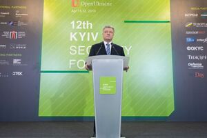 Порошенко: Тільки вступивши в НАТО, можна гарантувати нашу незалежність