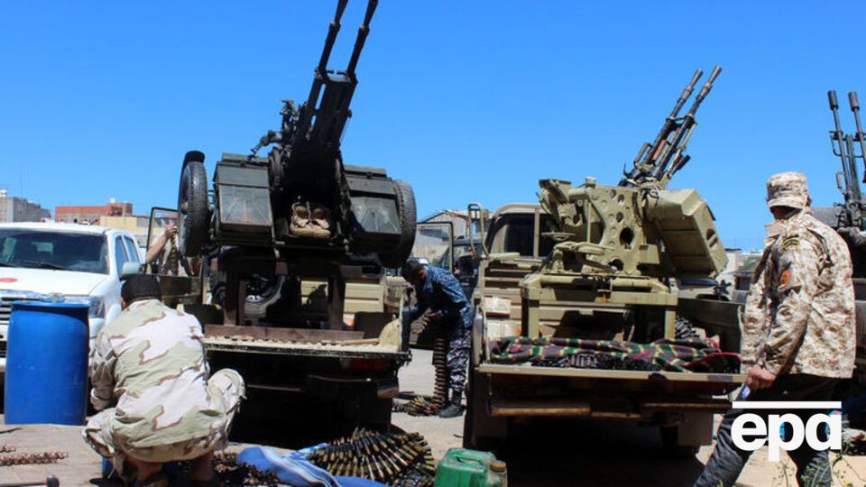 Лівійська національна армія під Триполі веде бої із силами, вірними міжнародно визнаному лівійському уряду