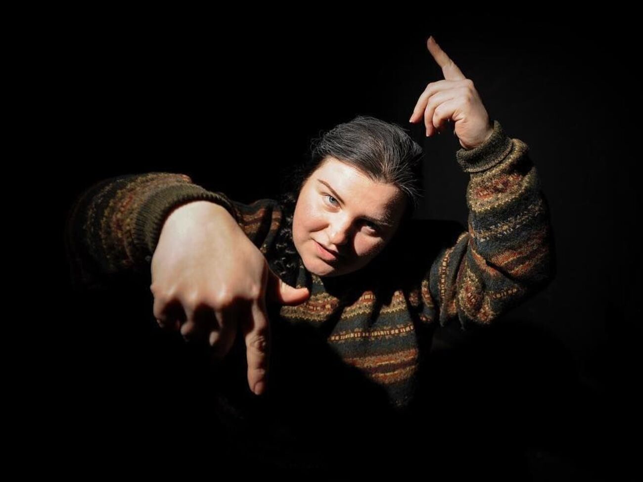 alyona alyona: Когда читаешь рэп, ты можешь сказать больше. Длиннее строки&nbsp;&ndash; интереснее история