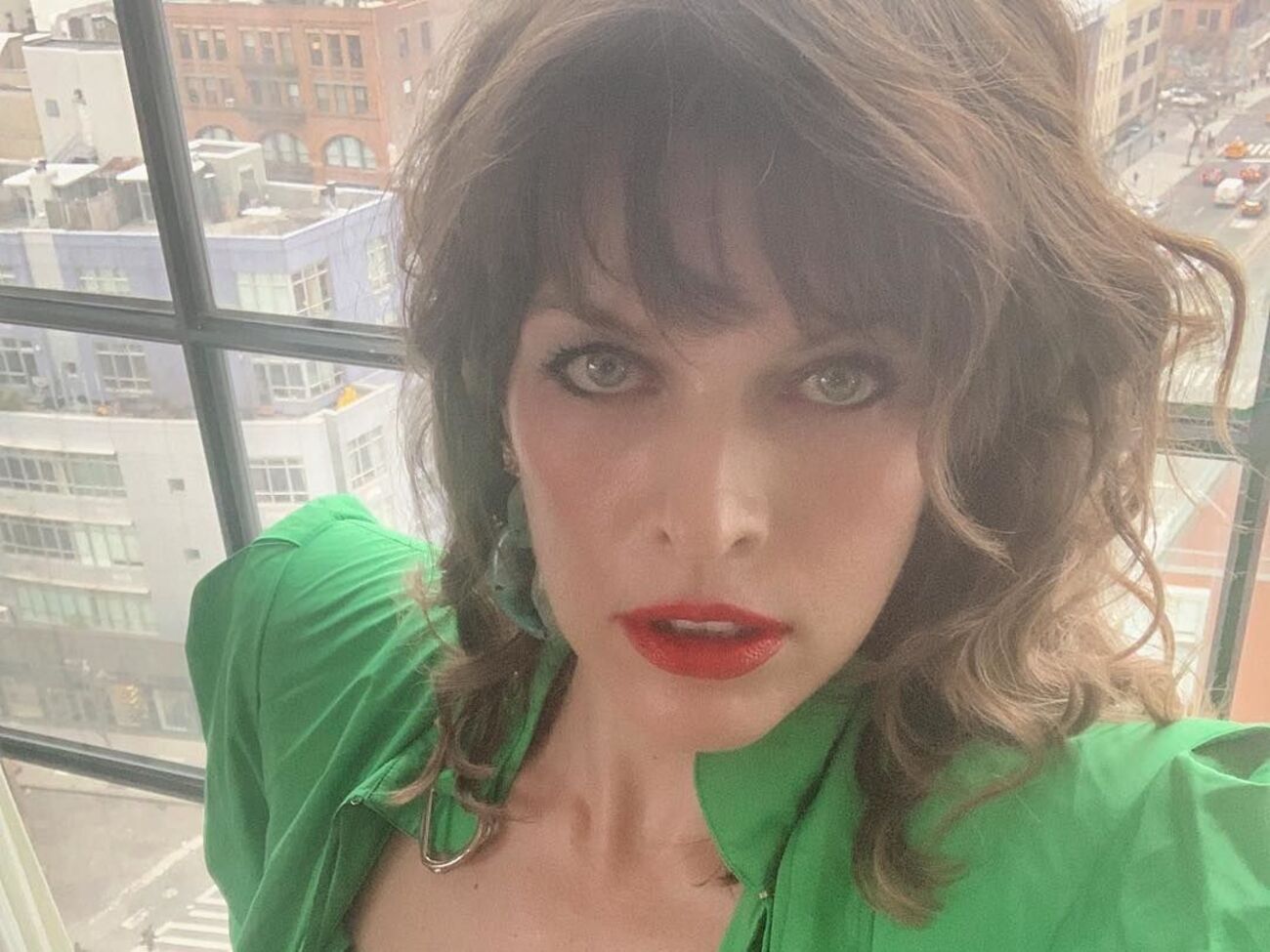 Йовович: Ми так весело провели час на прем'єрі фільму "Геллбой"