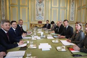 Встреча прошла в резиденции президента Франции – Елисейском дворце