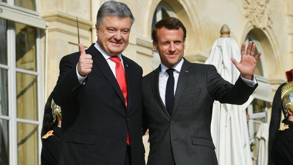 Порошенко: Радий зустрічі зі щирим другом України Еммануелем Макроном