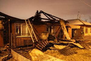 Під час перестрілки прихильників ІДІЛ зі спецпризначенцяими в будинку, де ховалися бойовики, виникла пожежа