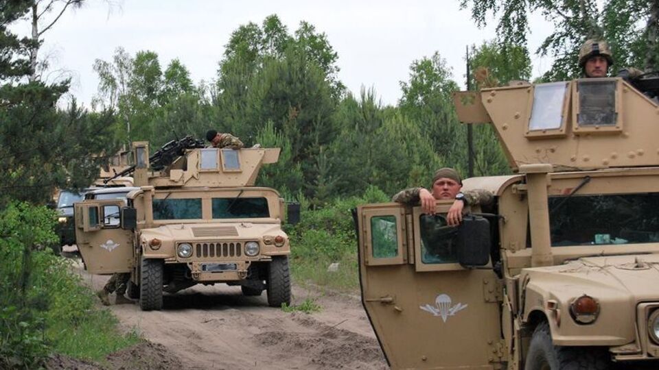 Украинские военные получают американские машины не в первый раз