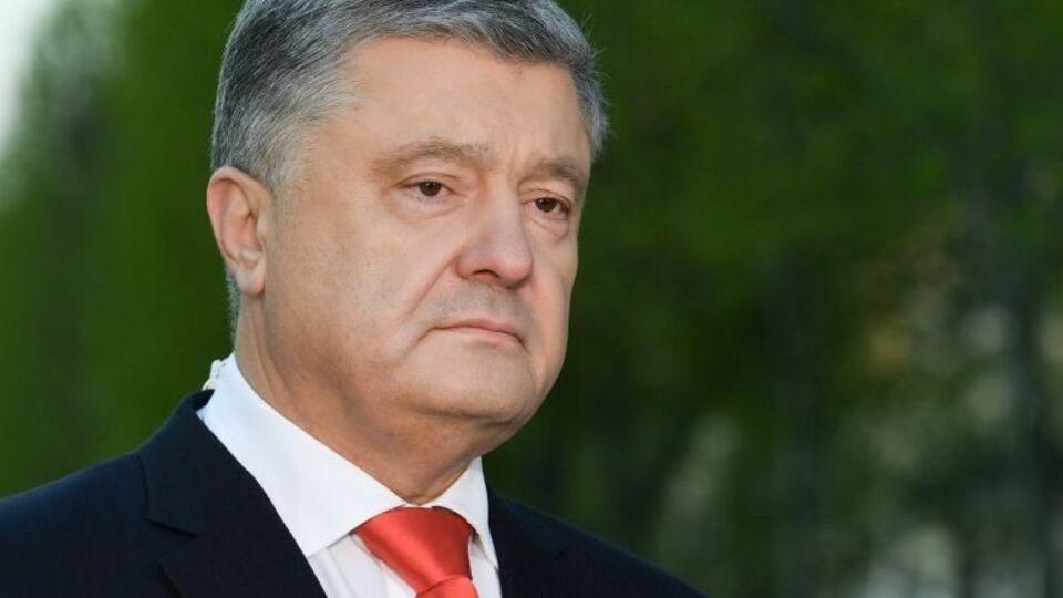 Администрация Президента официально анонсировала визит Порошенко на НСК "Олимпийский" 14 апреля