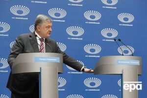 Порошенко (на фото) – Зеленському: Не бійтеся, дебати – це не страшно