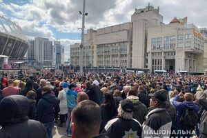 Цеголко: На самом деле украинцев, которые требуют дебатов от кандидата Зеленского, гораздо больше