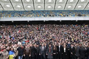 Разумков: Сьогодні пройшов агітаційний мітинг Порошенка під стадіоном
