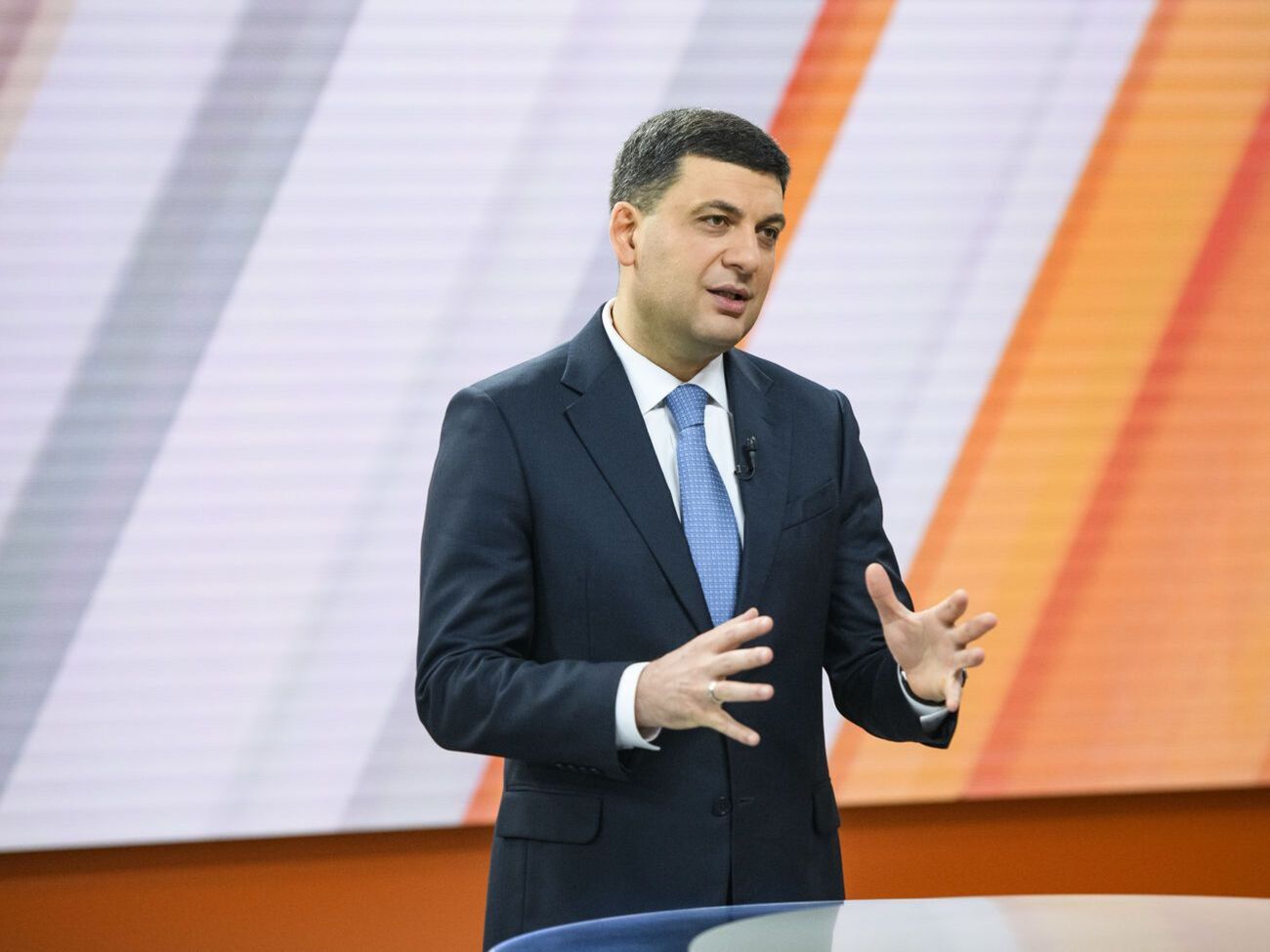 Гройсман: В Україні потрібно змінювати систему, щоб привести в політику нових людей