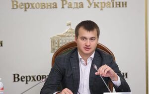 Березенко (на фото): Єдино правильна стратегія для кандидата у президенти Зеленського – це будь-якими засобами не допустити дебатів із Порошенком