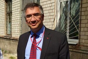 Ващук: Первый тур выборов прошел прозрачно и честно