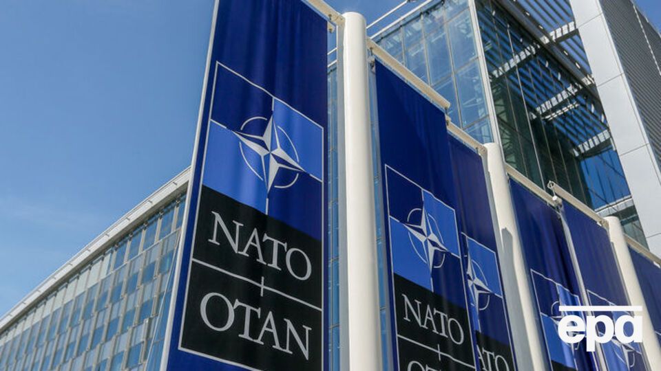 В НАТО заявили, что не изменили позиции по отношению к России после того, как эта страна объявила о прекращении сотрудничества
