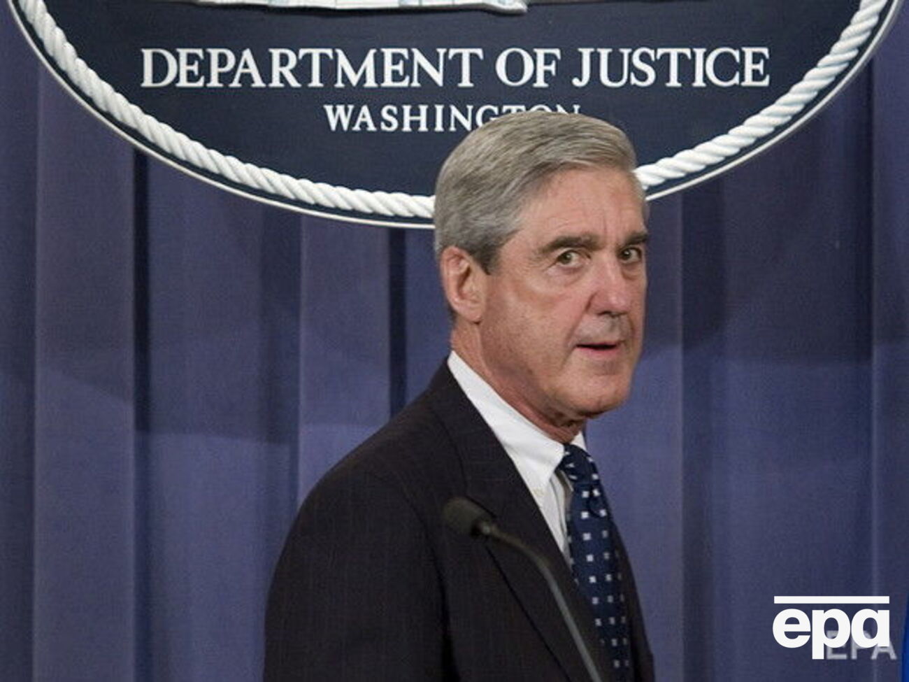 Мюллер із травня 2017 року до березня 2019 року розслідував імовірну&nbsp;змову оточення президента США з Кремлем