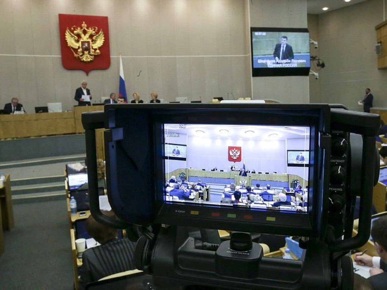 Из 375 депутатов в сессионном зале 308 одобрили закон об изоляции Рунета