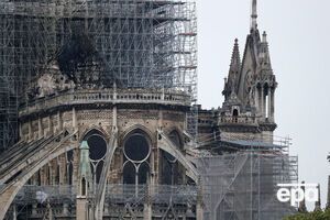 У групі LVMH пообіцяли надати свої мистецькі, архітектурні та фінансові ресурси, щоб допомогти у відновленні Нотр-Дам де Парі