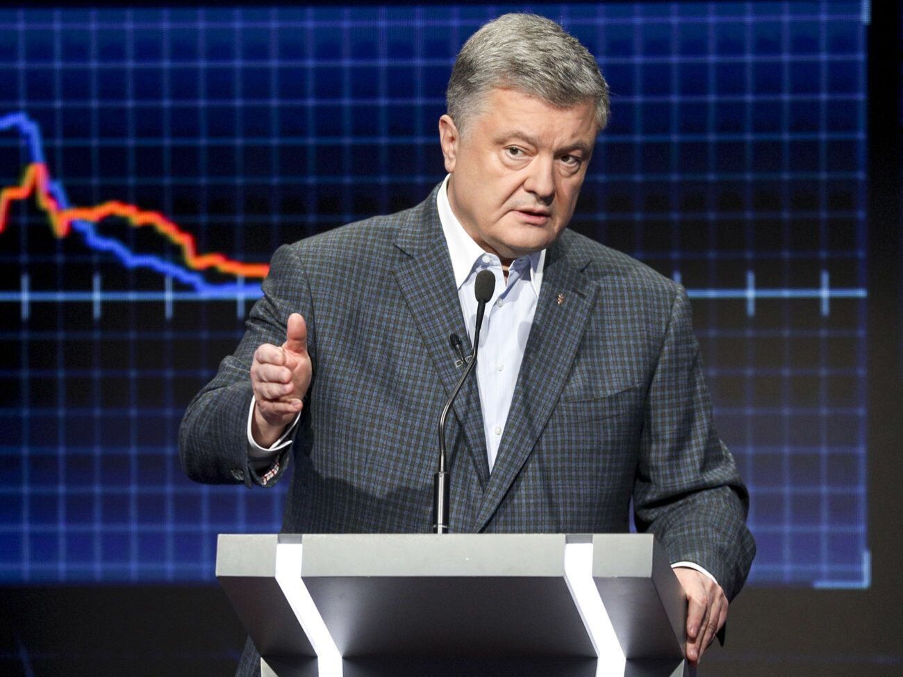 Горбатюка Порошенко (на фото) критиковал 15 апреля