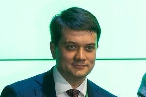 По словам Разумкова, на стадионе будет две сцены