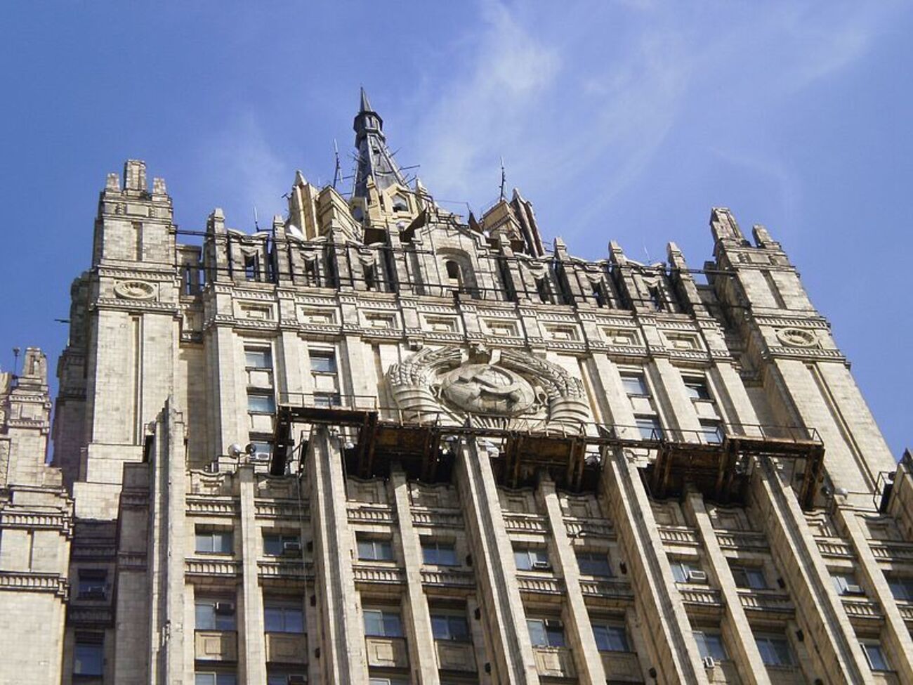 В МИД РФ призвали украинские власти приступить к двусторонним консультациям