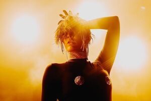 Maruv экспериментирует с внешностью