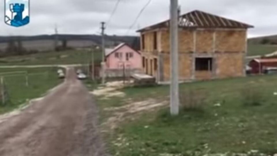 15 квітня в будинку Абілєва та в мечеті, яку він побудував разом з односельцями, відбулися обшуки