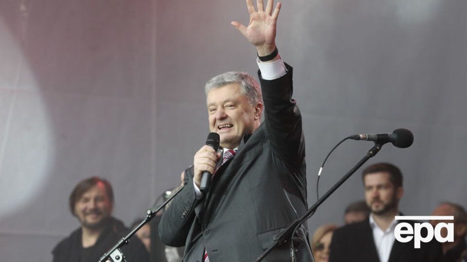 За даними КМІС, підтримка Порошенка протягом 10 днів зросла із 30,1% до 34,9%