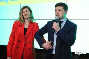 Олена Зеленська (ліворуч) розповіла про підготовку чоловіка до дебатів