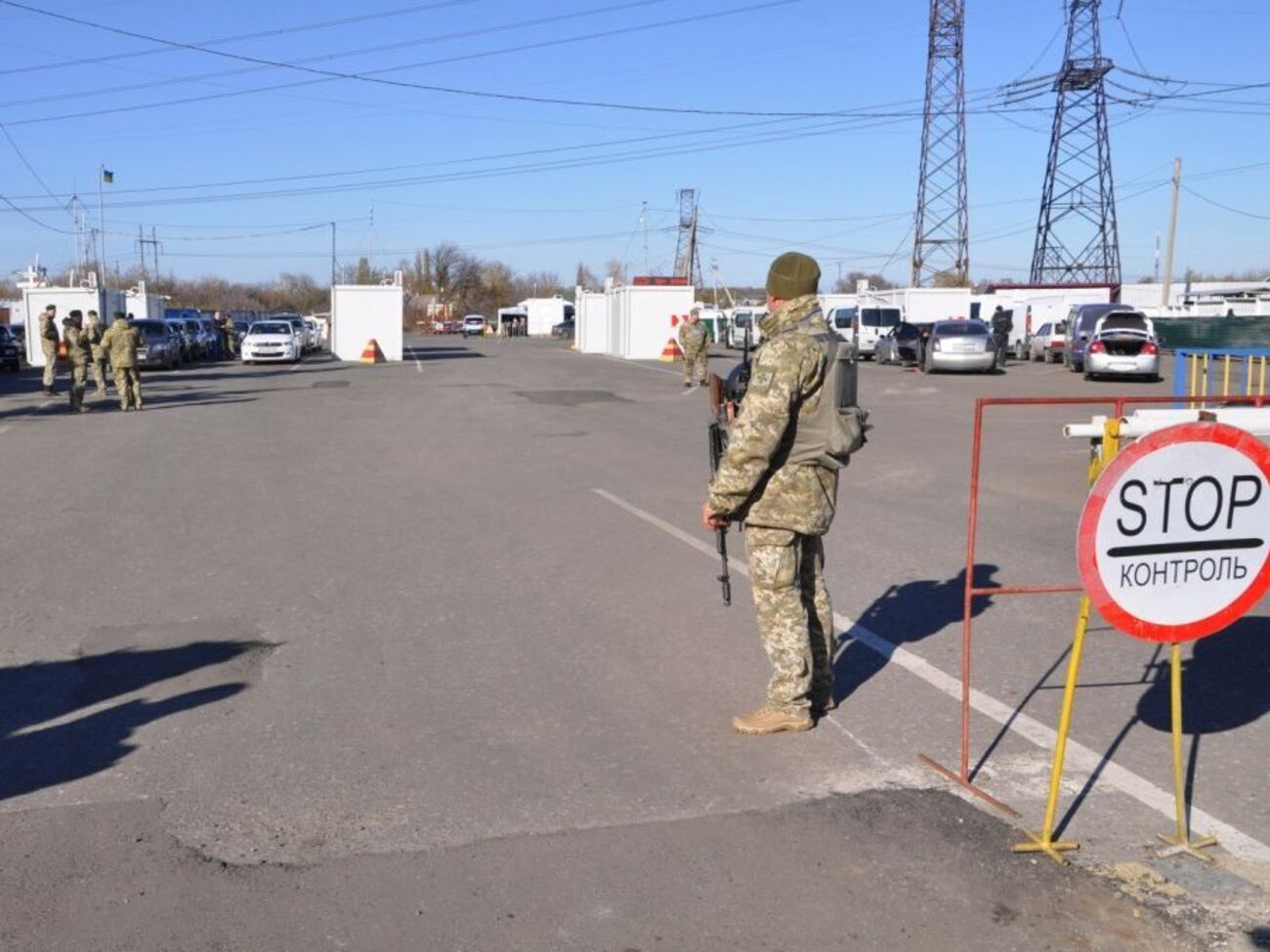 На временно оккупированные территории проследовали грузовики с гумпомощью