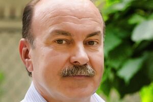 Гройсман запугивает Коболева отставкой из-за отказа снизить стоимость газа. Но Кабмин может регулировать цену самостоятельно