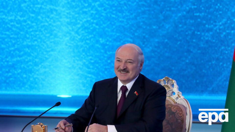 Лукашенко оголосив дати виборів