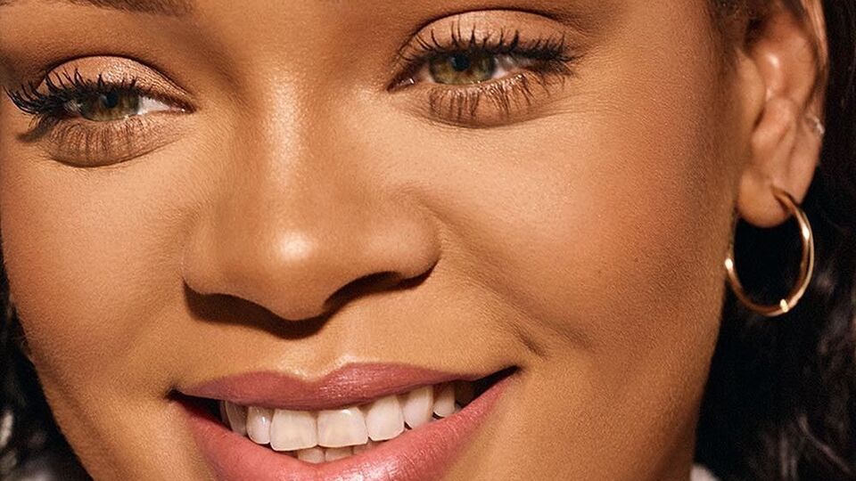 Номер Harper's Bazaar із Ріанною вийде 23 квітня