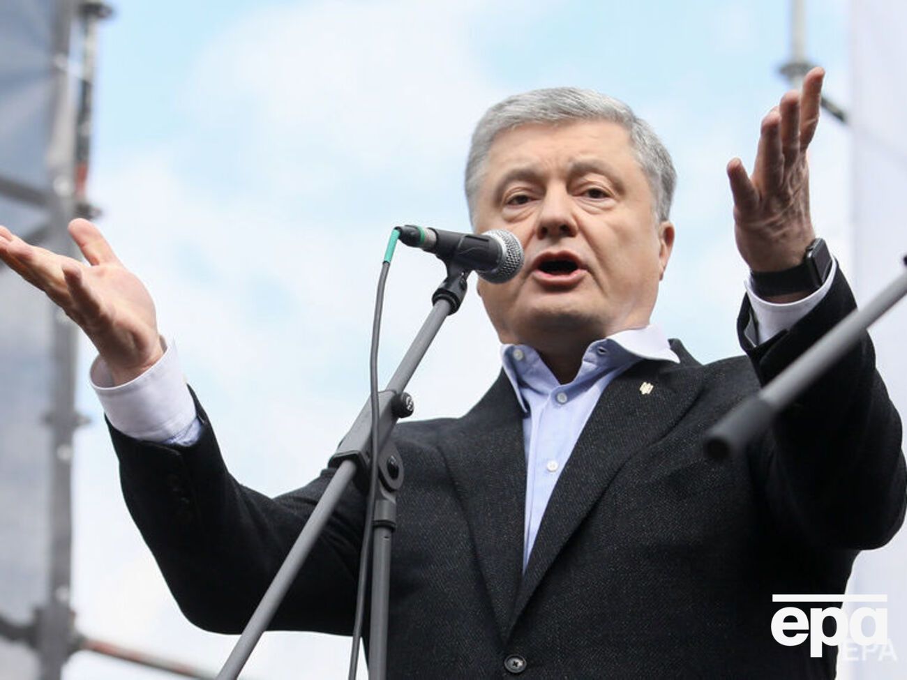 Порошенко про Зеленського: У цій обгортці кожен може знайти собі те, що він хоче